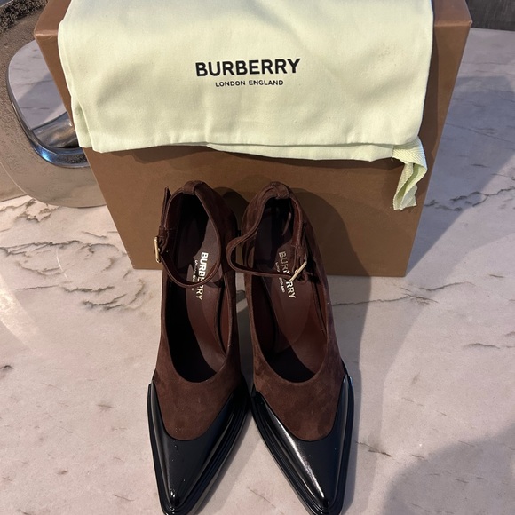 Authentic Burberry brown suede and black patent leather heels size EU 38.5 - Picture 4 of 10